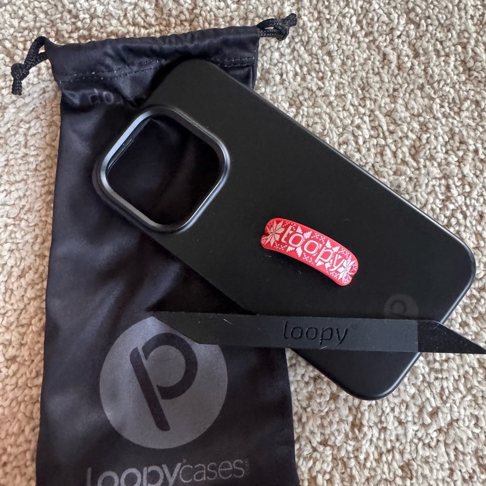 Loopy Case Black Phone Case with 2 loops iPhone 15 pro